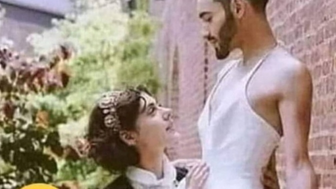 Örf adet diye bişey kalmamış adamın belinde kırmızı kurdele yok yazıklar olsun🤭sonumuz nasıl olacak böyle? adetleri unuttuk🤭?