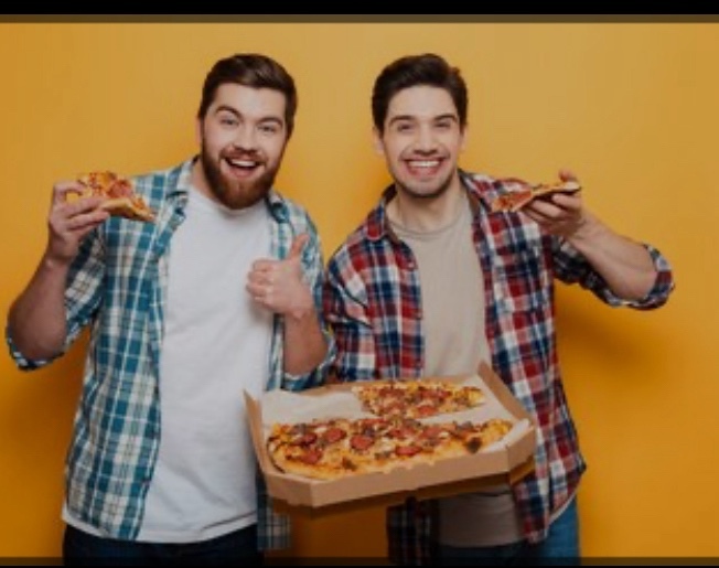 Yemek yerken şakız gibi çiğneyen sevgiliden olur mu?