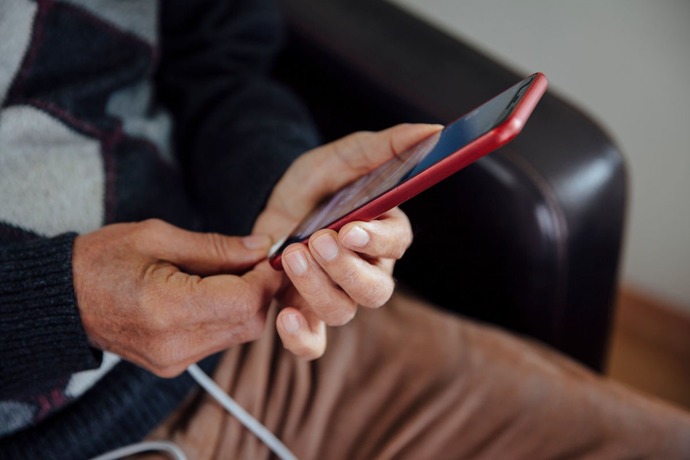 Telefonun şarjının bitmeye yakın olması dışarı çıkmanıza engel olur mu?