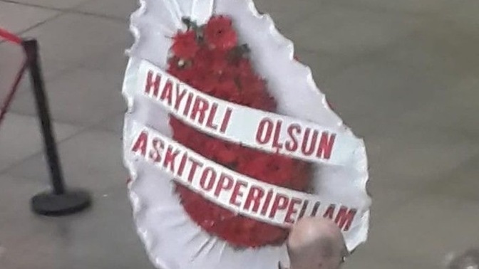 Hediye çiçek olarak çelenk gönderilir mi?