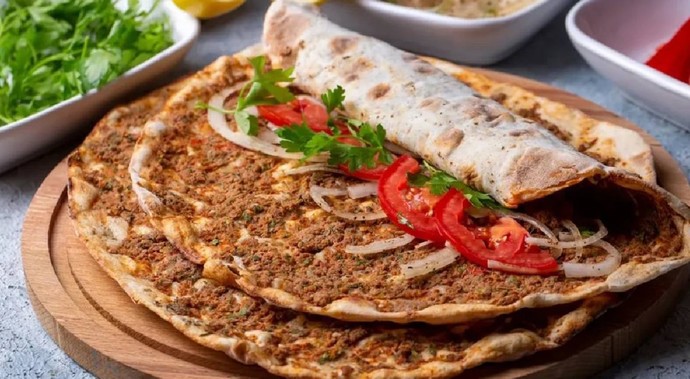 Lahmacunu evde mı yaparsınız yoksa dısardan mı yersiniz?