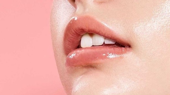 Soğuktan kuruyan dudaklara lip balm öneriniz var mı?