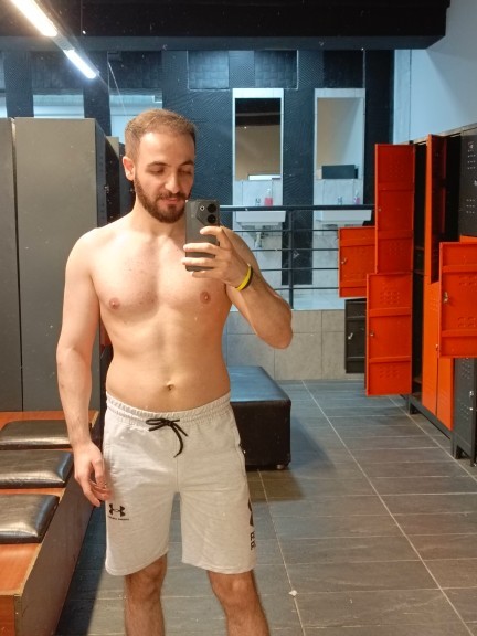 1 senedir spor yapıyorum sizce fizik idare eder mi?