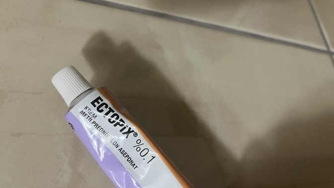 Eczacı bu kremı verdı sıvılcelerım ıcın?