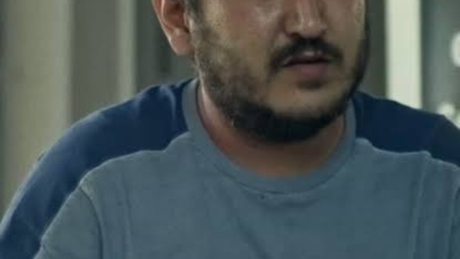 Karşı tarafı etkilemek için kendinizi farklı biriymiş gibi gösterir misiniz?