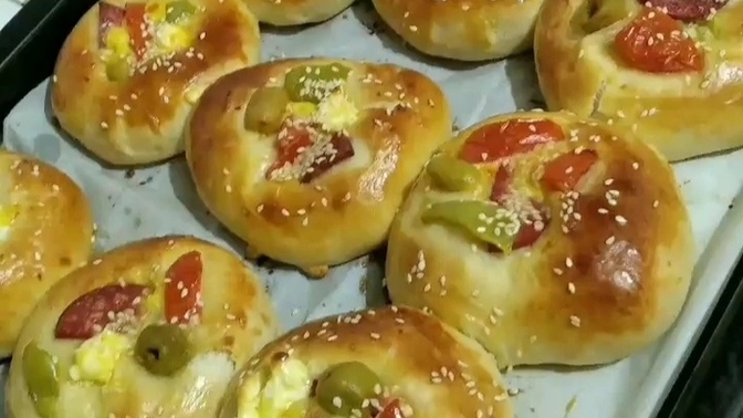 Pizza poğaça yaptım çaylar hazır mı?