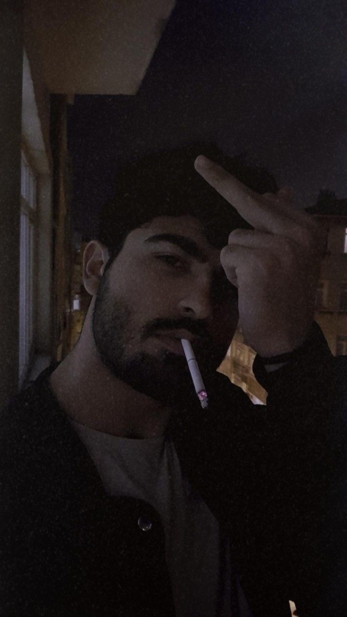 Sigara dertten mi içilir keyiften mi?