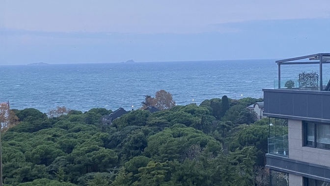 Deniz deki bu çift tenk neden olur?