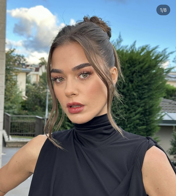 Sizce fahriye evcen mi daha güzel bensu soral mı?