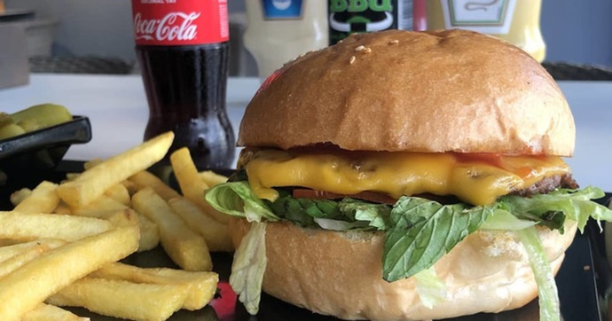 Kahvaltılık yerine fast food yenir mi?