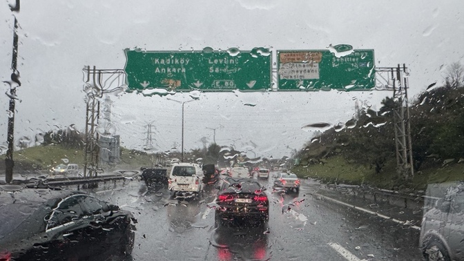 İstanbul trafiğinin bittiğini, elbet bir gün görebilecek miyiz?
