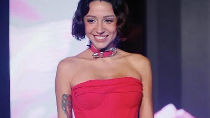 Zeynep Bastık Türkiye'nin en seksi kadını seçilmiş, siz ne düşünüyorsunuz?