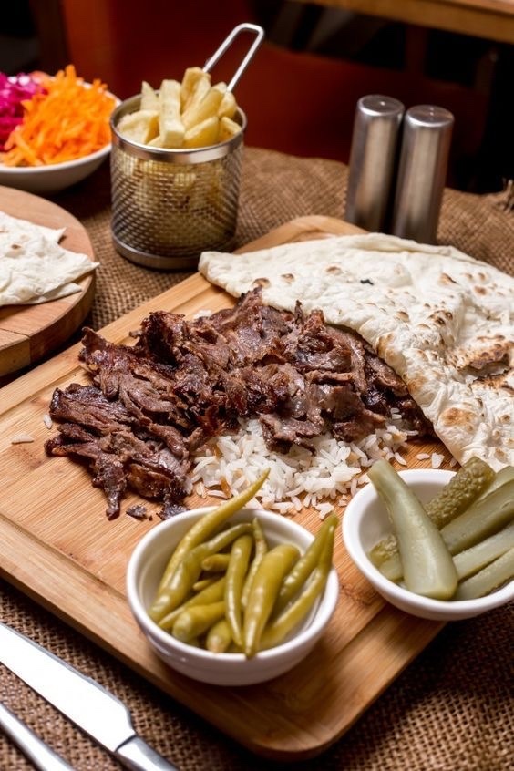 Tarafınızı seçin iskender mi yoksa döner mi?