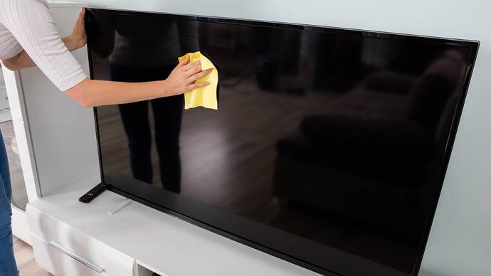 TV ekranını ve diğer elektronik yüzeyleri temizlerken ne kullanıyorsun?