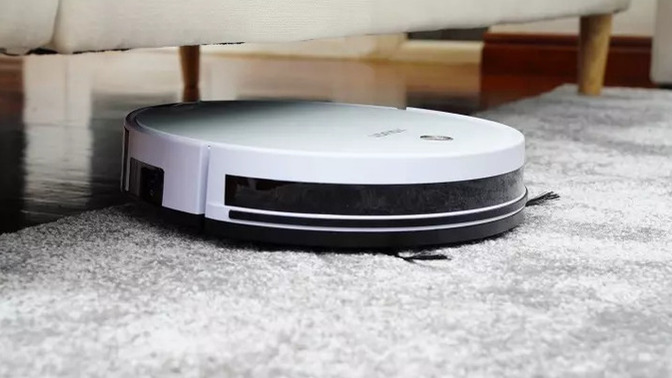 Robot süpürge kullanan biri olarak, mobilyaların altını temizleme performansını nasıl değerlendiriyorsun?