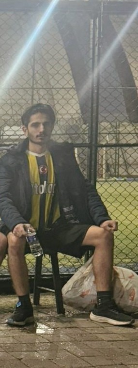 Sevgilinizi 12-1 gece halısaha macına gonerir misiniz?