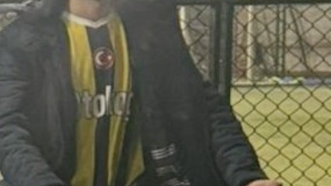 Sevgilinizi 12-1 gece halısaha macına gonerir misiniz?