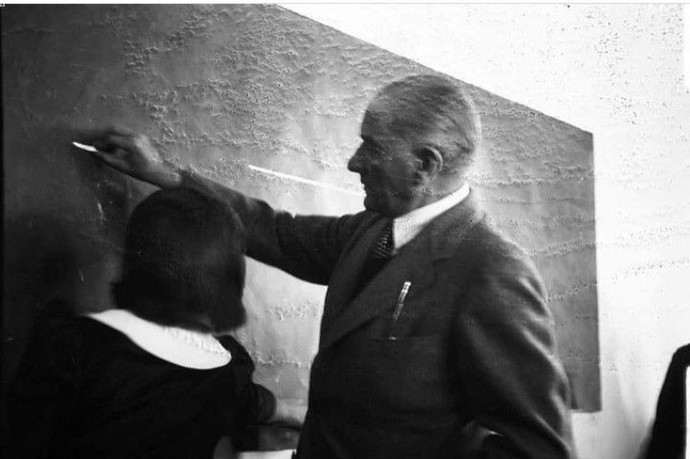 Öğretmen arkadaşlar burada mısınızz?