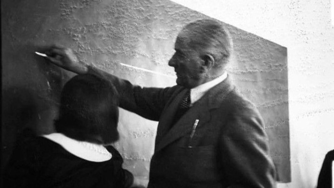Öğretmen arkadaşlar burada mısınızz?