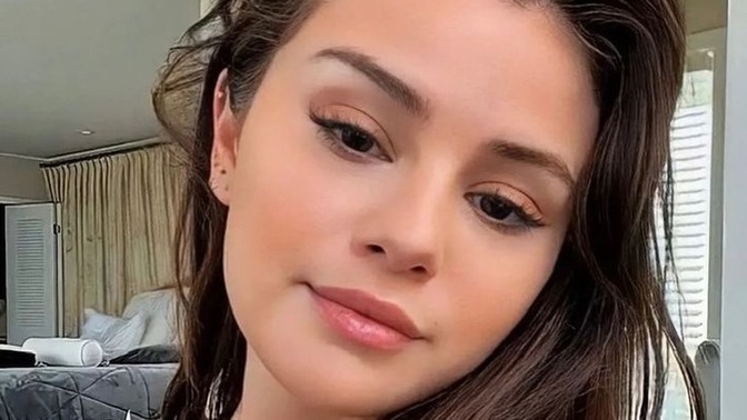 Selena Gomez cimri ilan edilmiş o kadar paranız olsa cimrilik yapar mısınız?