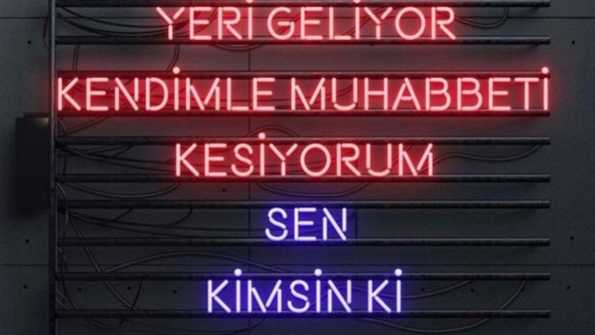 Beyler kızlar sizinle flört ediyor mu?
