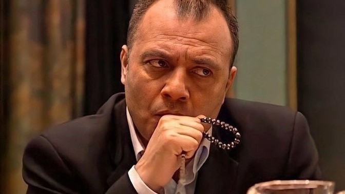 Bir insanın dış görünüşü mü, yoksa karakteri mi sizi daha çok etkiler?