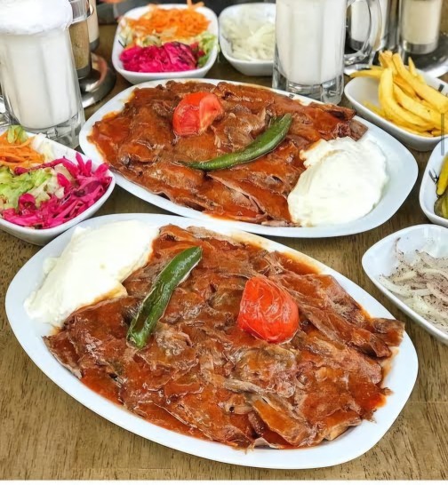 İskenderin yanında ayran içmek varoşluk mu?