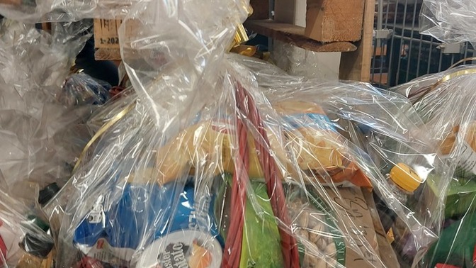 Bana bu sepetten alacak sevgiliyi nerede bulabilirim?