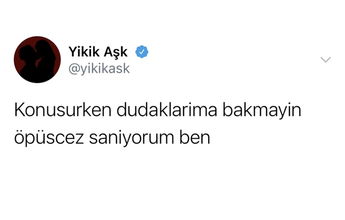 Hoşlandığın biriyle sohbet ederken neresine bakarsın?