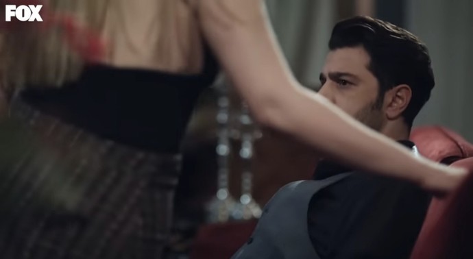 Evli olsaydınız ve vüzel bı kadın size şöyle sırnaşsaydı ne yapardınız?