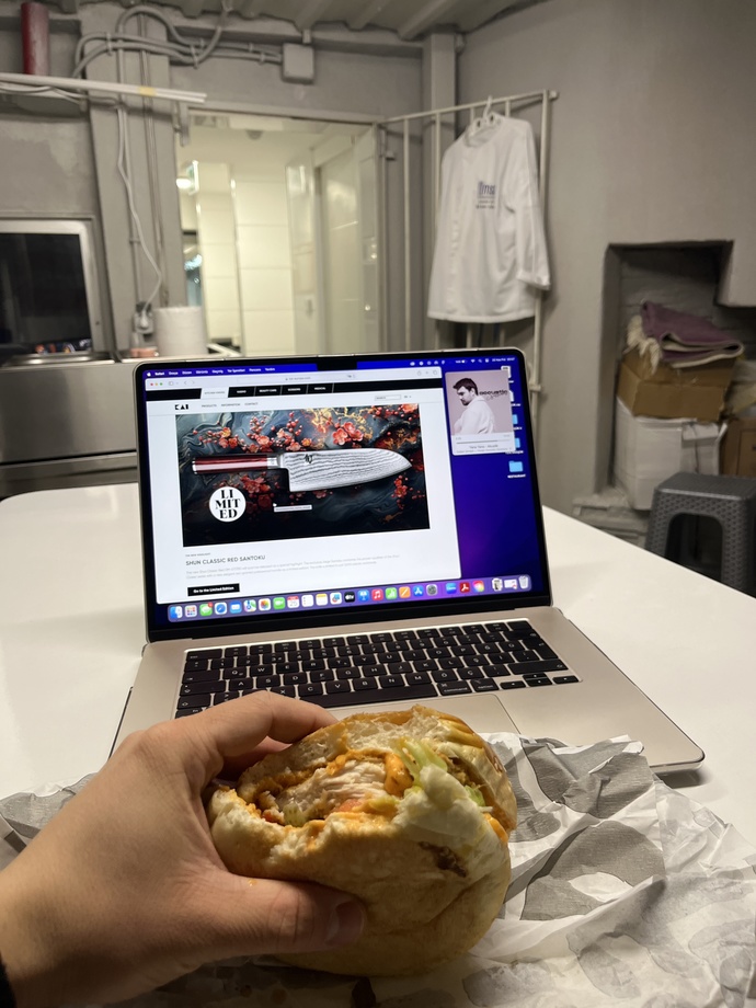 Hamburger dediğin et mi olmalı tavuk mu?