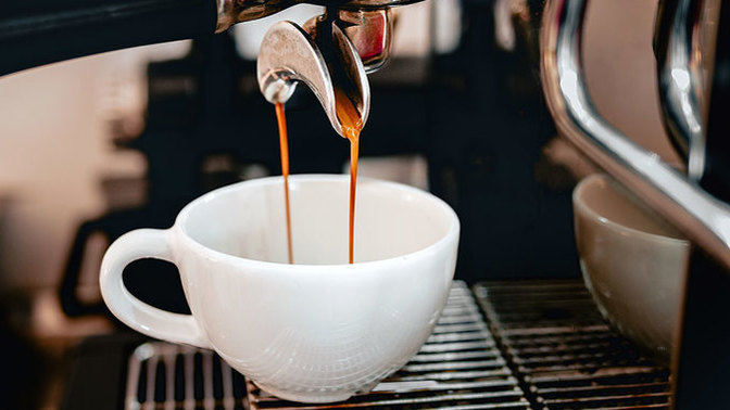Espresso makinesi arayışındayım, tavsiyeleriniz var mı?