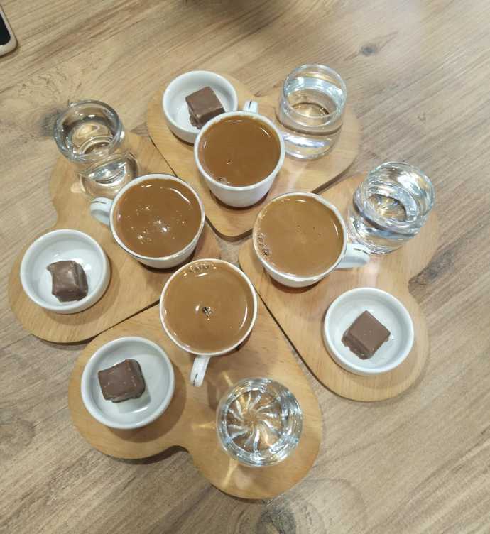 Bi tanecik lokum koymuşlar