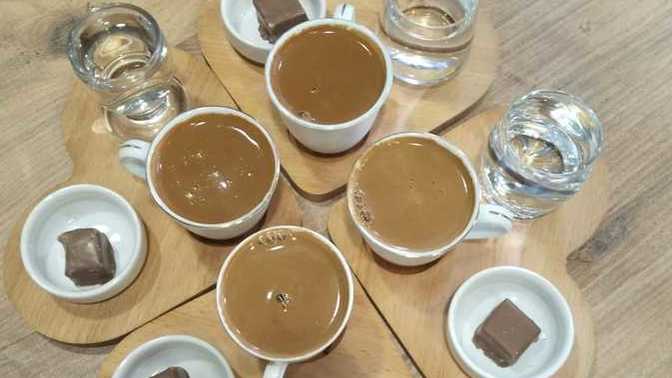 Arkadaşlarınızla cafeye gidince siz genelde ne içersiniz?