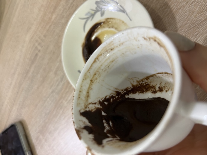 Kızlar falımda ne görünüyor sizce ben yarasa gördüm gibi 🦇?