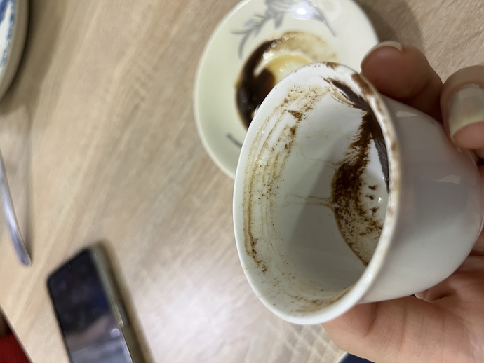 Kızlar falımda ne görünüyor sizce ben yarasa gördüm gibi 🦇?