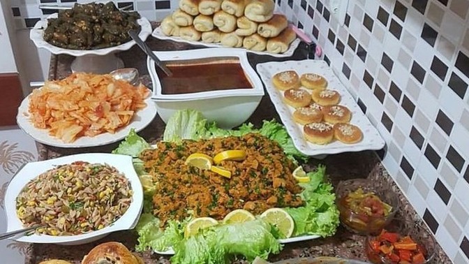 Evde elinin lezzetine güvendiğiniz, arada siparişler verdiğiniz o aile üyesi kim, ve en çok ne yapmasını istersiniz 😋😋?