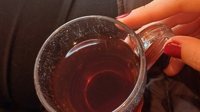 Selam, kimlerin çayları, kahveleri elinde. Nasıl gidiyor?