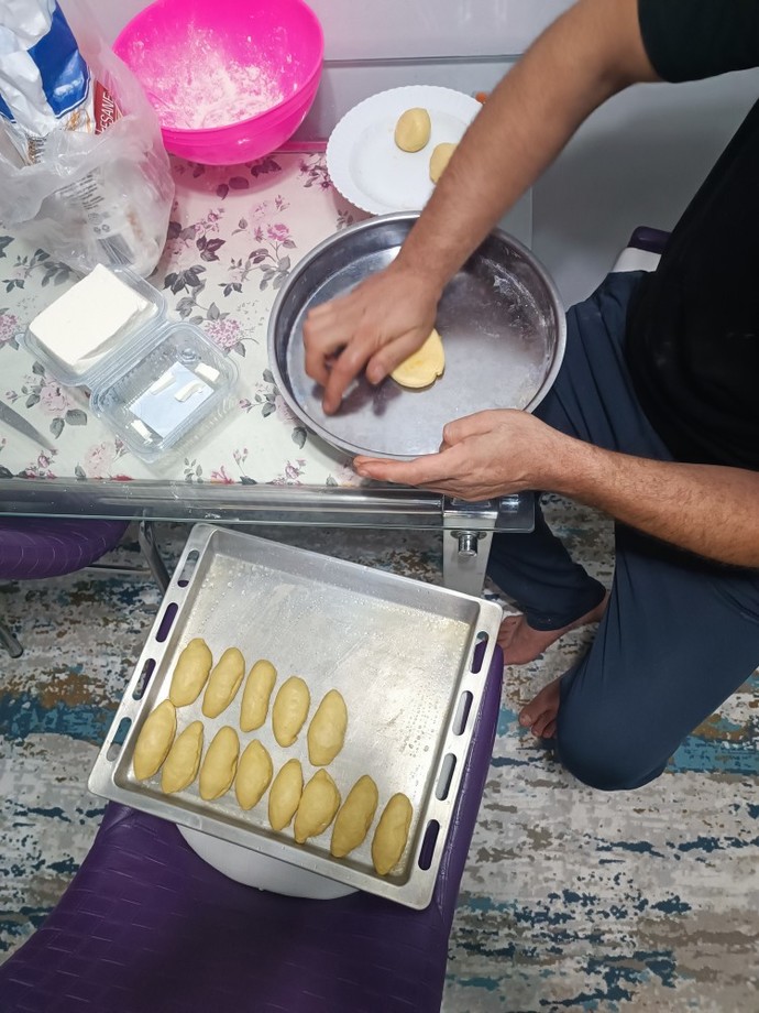 Biri bana şu poğaça tarifini versin, bilen var mı?