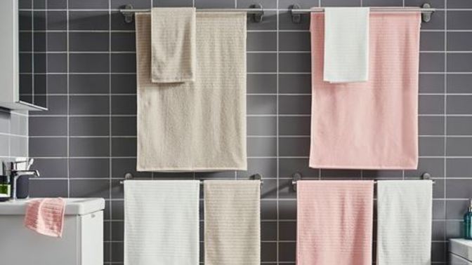 Banyo çıkışı tek havlu mu kullanırsınız yoksa saç, yüz ve vücut ayrı mı olur?