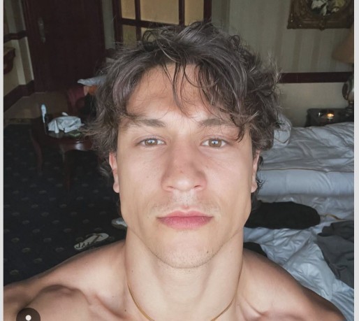 Mr. World yarışmasında ulkemizi temsil eden Ege Karabenliyi beğendiniz mi?