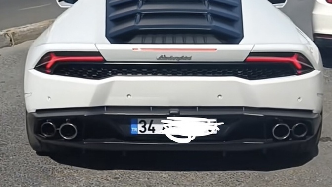 Lamborghini huracan almayı düşünüyorum fiyatı sizce nasıl almalımıyım?