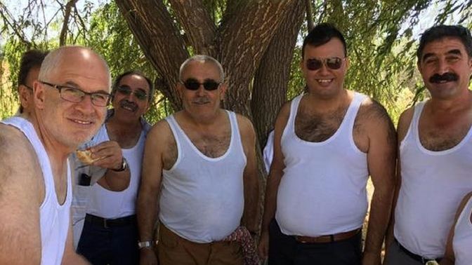 Atlet giymeyi sevmeyen var mı?