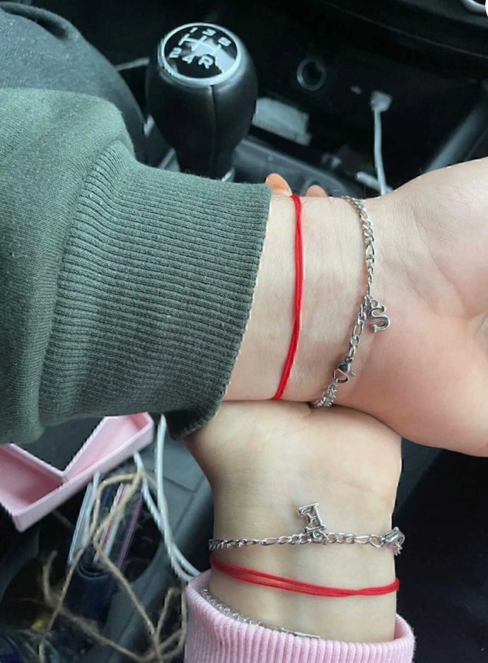 Sevgiliniz ile çift bilekliği takar mısınız?