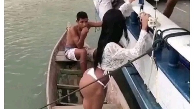 Bikini giyenler bakılınca rahatsız olmuyor mu?