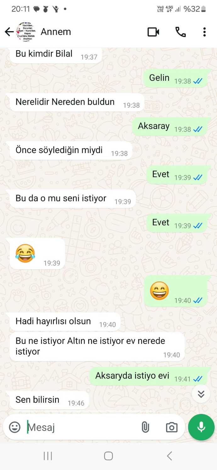 Üstteki uygulama simgelerini bilen? Hangi uygulama onlar?