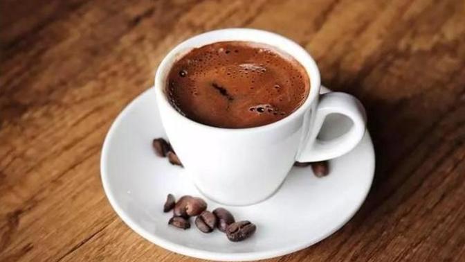 Espresso makinesi mi yoksa kahve makinesi mi almalıyım?