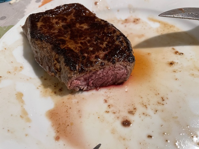 Az pişmiş et çok güzel değil mi?