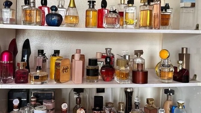 Parfüm alırken kafamda deli sorular! Vanilya mı? Çiçekli mi? Meyve mi? Odunsu kokular mı? Hangisi çekici?