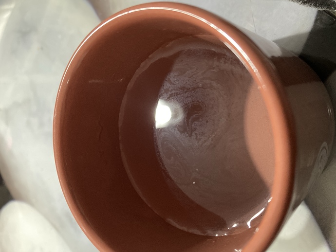 Suyun üzerindeki şeyler ne?